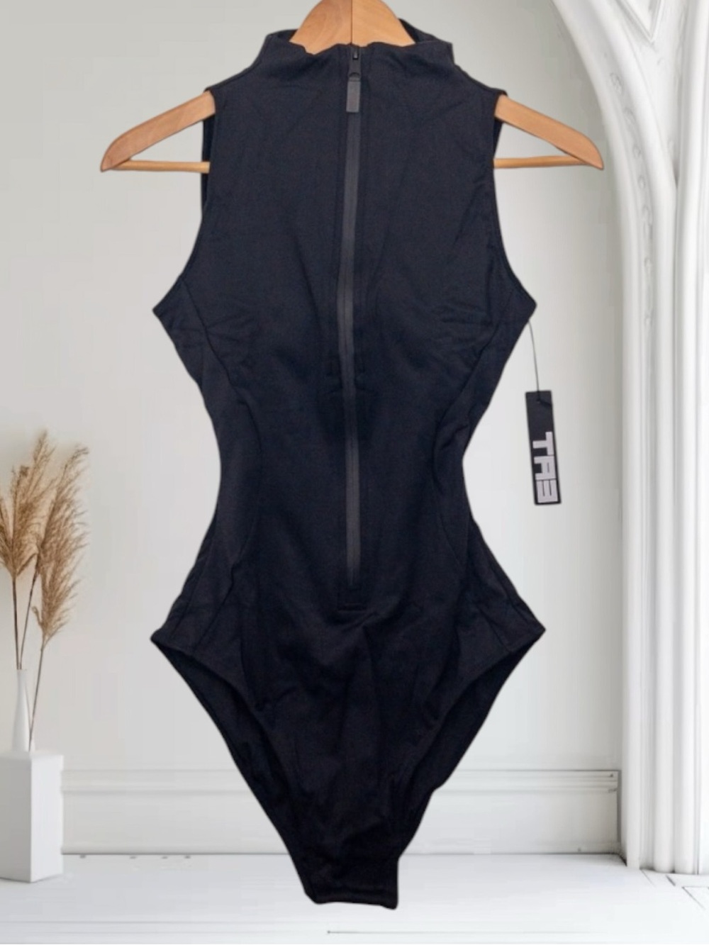 TA3 Swimsuit Surfy NEW Shaping One Piece Zip Up High Cut Cheeky Black Size XS